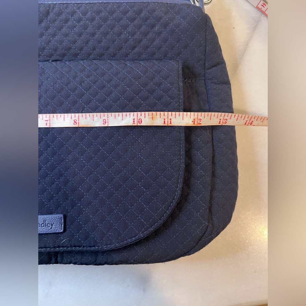 Vera Bradley Navy Blue quilted cross body bag by Very Bradley. - Picture 9 of 10
